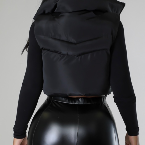 Black Crop Top women’s Vest - Picture 5 of 14